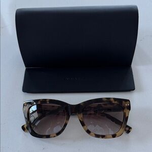 Banana Republic Tortoise Shell Sunglasses *New ✨